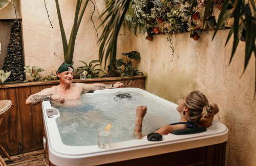 myinsolite - Cocon Tropical, jacuzzi, énigme - Photo 15