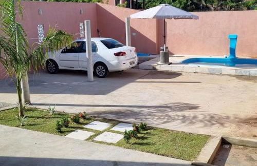 Duplex de 2 quartos com ar condicionado , piscina e estacionamento - Foto 4