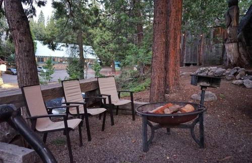 Hawks Nest- Perfect Getaway in Shaver Lake - Foto 14