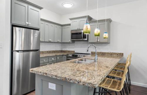 Bayfront Cottage- Pool - Hot Tub - Close to Beach - Foto 6