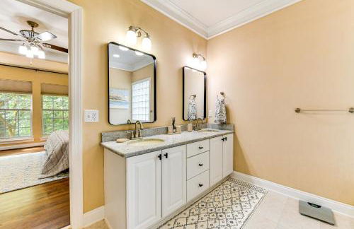 2 Mi to Lake Norman Home with Deck in Huntersville! - Foto 18