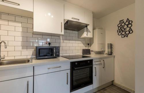 1 Bed Flat In Horsham Town Centre With Free Parking - Photo 3