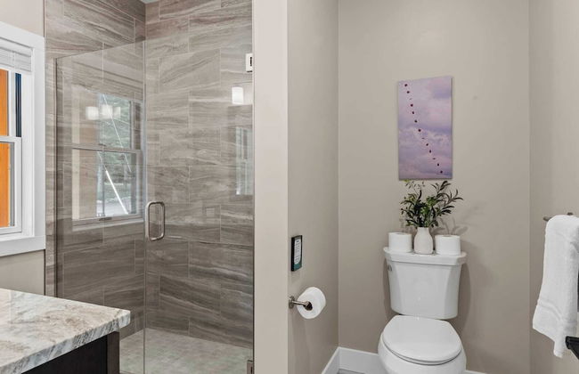 Lakeside Serenity by Avantstay Lakefront, Newly Built, Deck w/ Views! - Foto 30