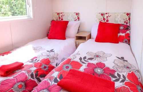 The Lodge - Photo 14