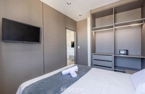 Sua estadia exclusiva com piscinas e jacuzzi a 500m da praia - ELF - Foto 77