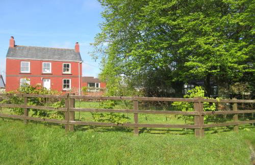 Swinhay 61 Newtown Rd Hook - Photo 1