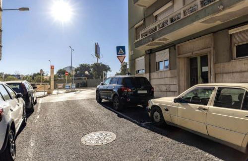 New Apartment by the Metro - Foto 32