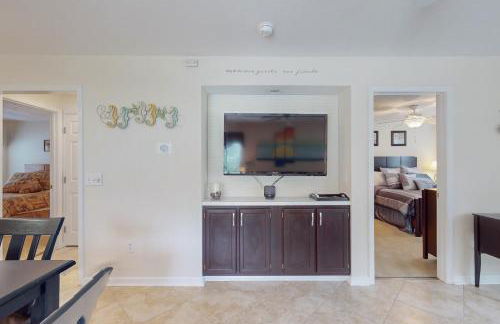 Balcony and Pool Access Longs Cozy Haven - Foto 6