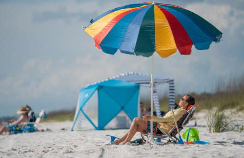 Min2Beach, 6SeatGolfCart, OceanViewPools, BeachEquip, Lg Patio&Firepit - Foto 45