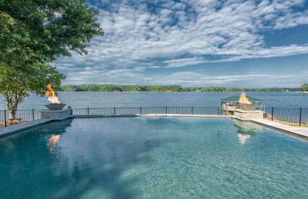 Azalea Retreat by Avantstay Sleeps 34 & Pool - Foto 75