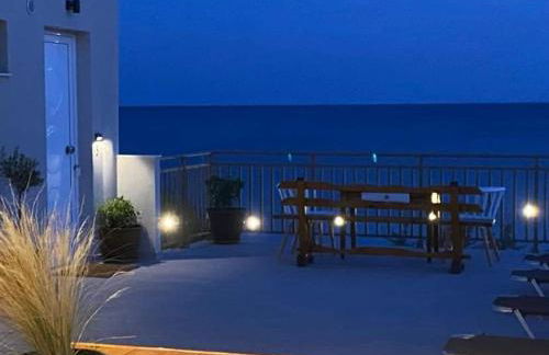 Houmas Apartments - Photo 10