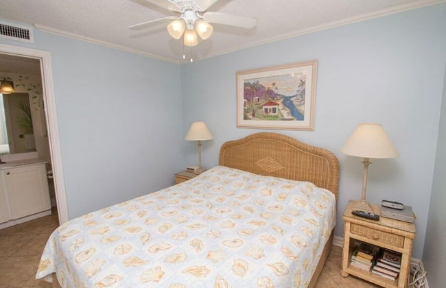 Pelican Beach 0712 2 Bedroom Condo by Pelican Beach Management - Photo 6