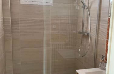 Appartement à 2km du circuit, proche tram, accès direct du circuit en tram en 5 mn - Foto 3