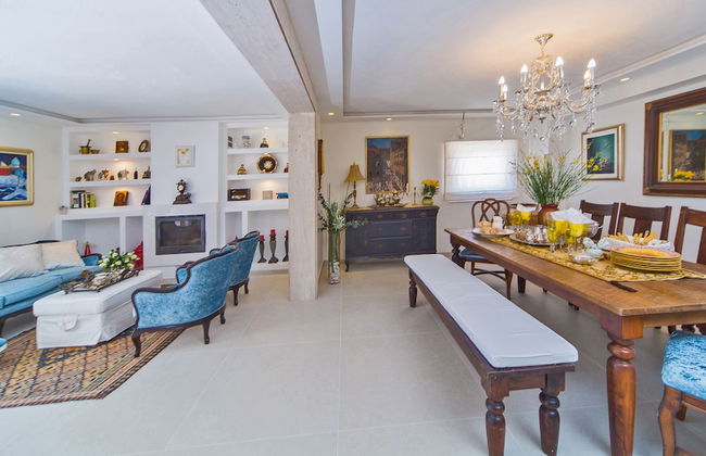 Luxury Villa Dolce Vita with Pool - Photo 9