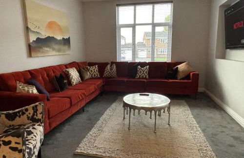 Large Luxury Home in Solihull - Sleeps 14 near NEC & BHX - Foto 11