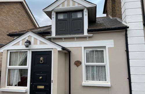 3 Bedroom Lovely Calm Independent Home - Foto 17