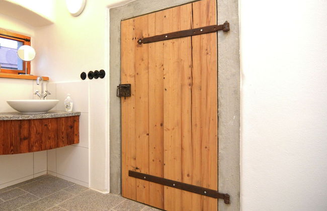 Sunny Holiday Home Near the Forest - Foto 19