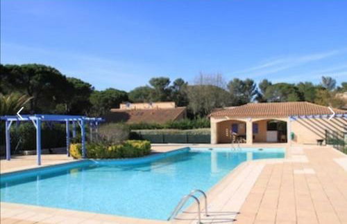 Mazet avec piscine dans le Var Le Mirabilis - Foto 1