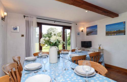 1 Eastdon Cottages - Photo 10