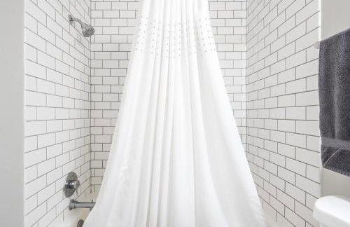 Modern Mass Ave 1BR Apartment with Kitchen - Foto 10