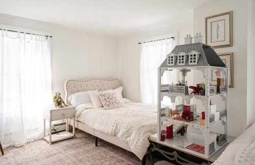 Historic Home near Stony Brook Village & Beach - Foto 61