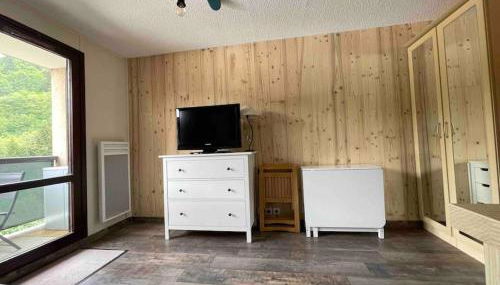 Studio refait à neuf avec balcon - Famille - Parking couvert - Foto 5