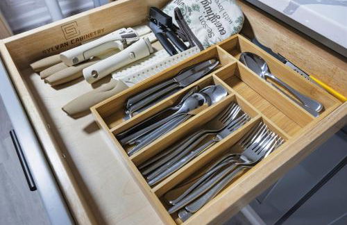 Airport Haven - Cozy 2BR Apt 5 Min Away - Foto 27