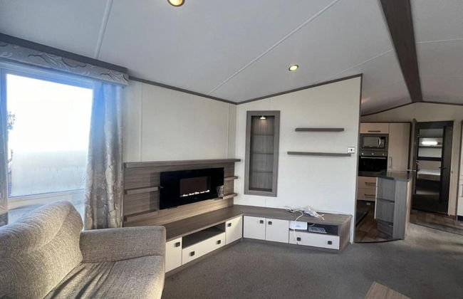 2 bed Platinum-sleeps 6-decking-free Parking - Foto 7