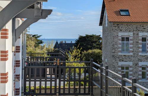 Appartement lumineux avec balcon & aperçu mer - Foto 6