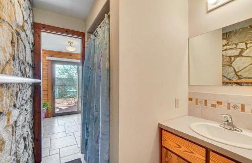 Table Rock Lake Cabin with Waterfront Views! - Photo 12