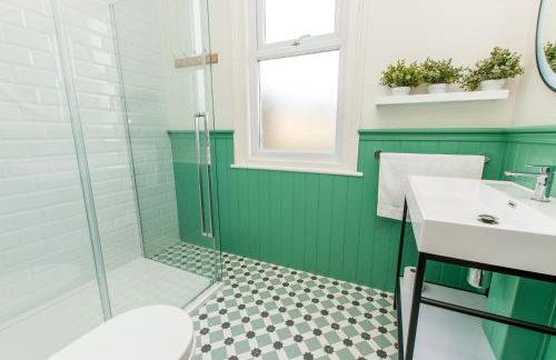 Queen Palm Apartment - Margate - 3 mins walk to beach - Foto 15