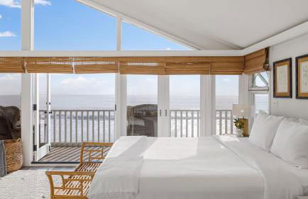 Unbeatable Beachfront Bliss w/ Ocean Views, Luxe Interiors & Patio Beach Road - Foto 35