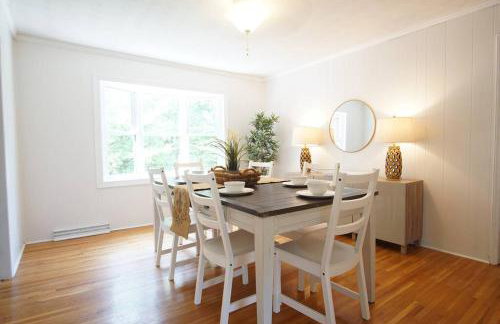 Spacious family friendly home with game room by UNC Charlotte - Foto 17