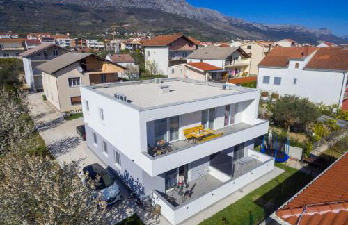 Luxury apartment with terrace Castel - Photo 23