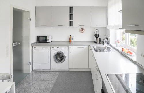 Modernes Stadthaus 100qm Parkplatz Bad&Dusche Küche - Foto 18