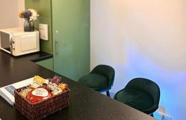 Beautiful Grade 2 Home in centre of Newcastle-St James Park FREE CITY PARKING - Foto 6