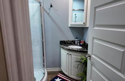 Spacious 4BR 3Baths Near Airport and La Plaza Mall - Foto 17