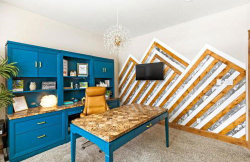 Great Falls Luxe Haven 4BR Gym Office and Hot Tub - Foto 59