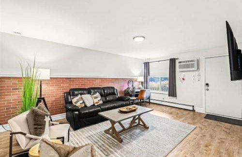 Luxury King Suite - Newly Renovated in Mt. Clemens - Foto 10