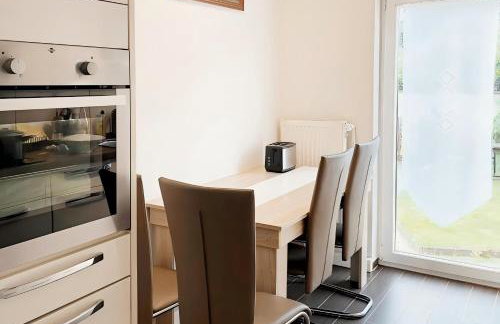 near Düsseldorf Messe and Airport, two Bedrooms, Parking, Kitchen and Garden - Foto 8