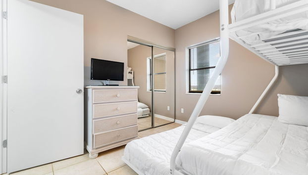 Romar Place 605 - Foto 2, Habitación