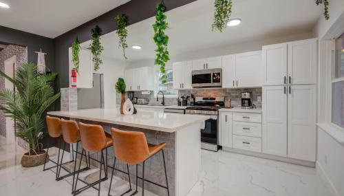 Spring Branch Getaway Feat 5BD Pool Hot tub - Foto 4