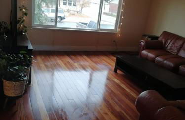 Beautiful home with your own entrance in Sandy - Foto 42