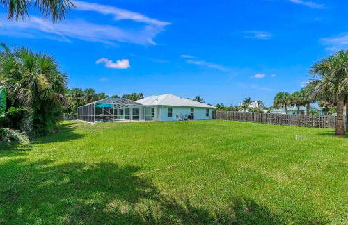 8BD Ft Pierce Beach Getaway - Great for Family Group - Foto 60