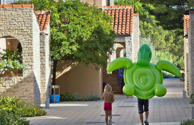 Apartments in Zaton Holiday Resort With Pool - Foto 25