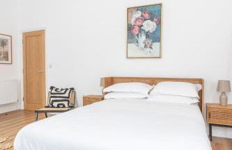 Banc Apartment 1 - Photo 11