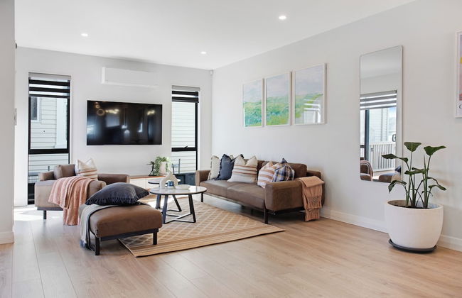 Central Oasis Townhouse with Parking - Photo 23