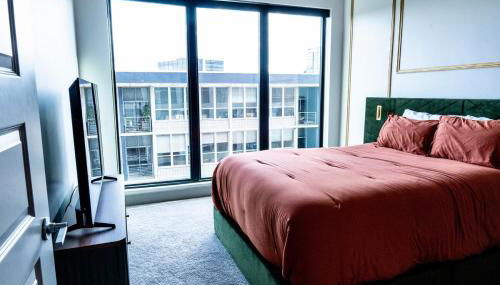 Midtown Condo Sky Deck with Fast WiFi & Free Parking - Foto 3