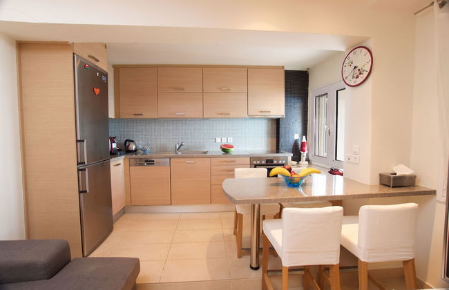 Infinity Beach House - Photo 12