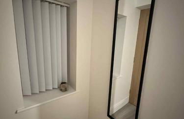 Brain Properties Limited - Contractor and Leisure Stay 4 Bedroom all ensuite house with Parking - Photo 19